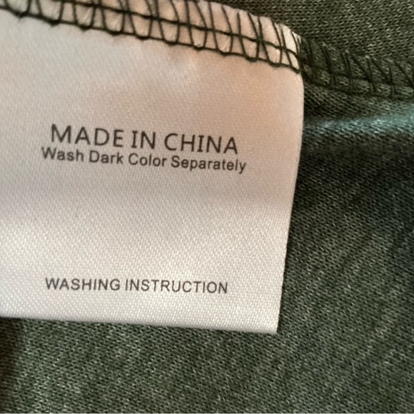 Miusey by Amazon L Top - Picture 7 of 7